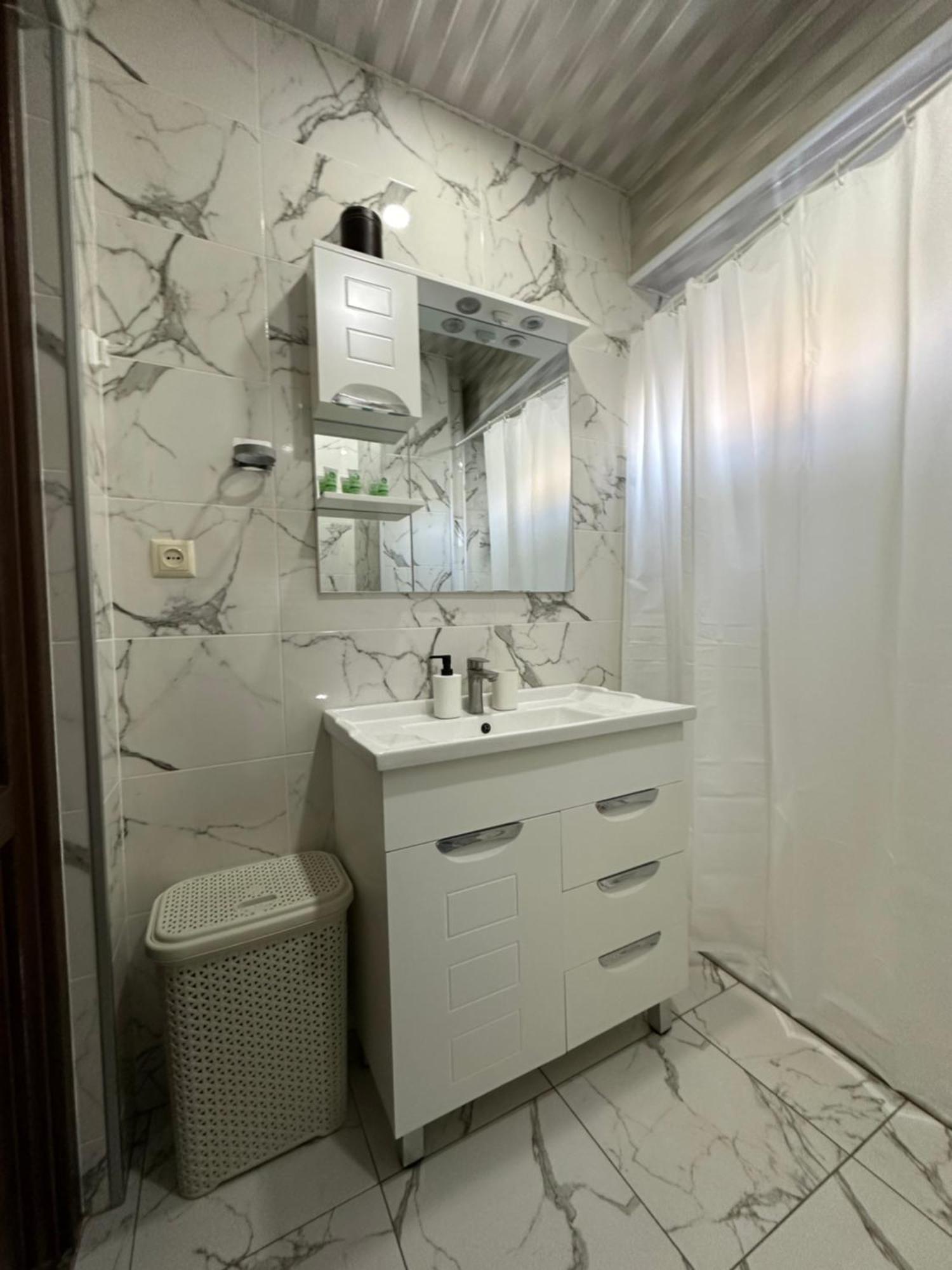 Rustaveli Apartment 113 كوتايسي المظهر الخارجي الصورة